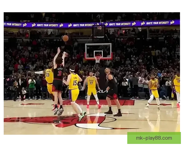 卫冕冠军遭准绝杀托马斯错失反超NCAA再现惊天奇迹