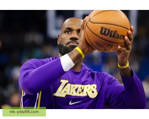 詹姆斯出战1612场历史第一超越帕里什终结29年纪录